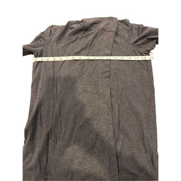 Lululemon Easy Coast Thats A Wrap Jacket Grey 4 - Picture 10 of 10